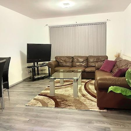 Lovely 3 Bed Ground Floor Apartment Near Qe Hospital Harborne Birmingham New Экстерьер фото