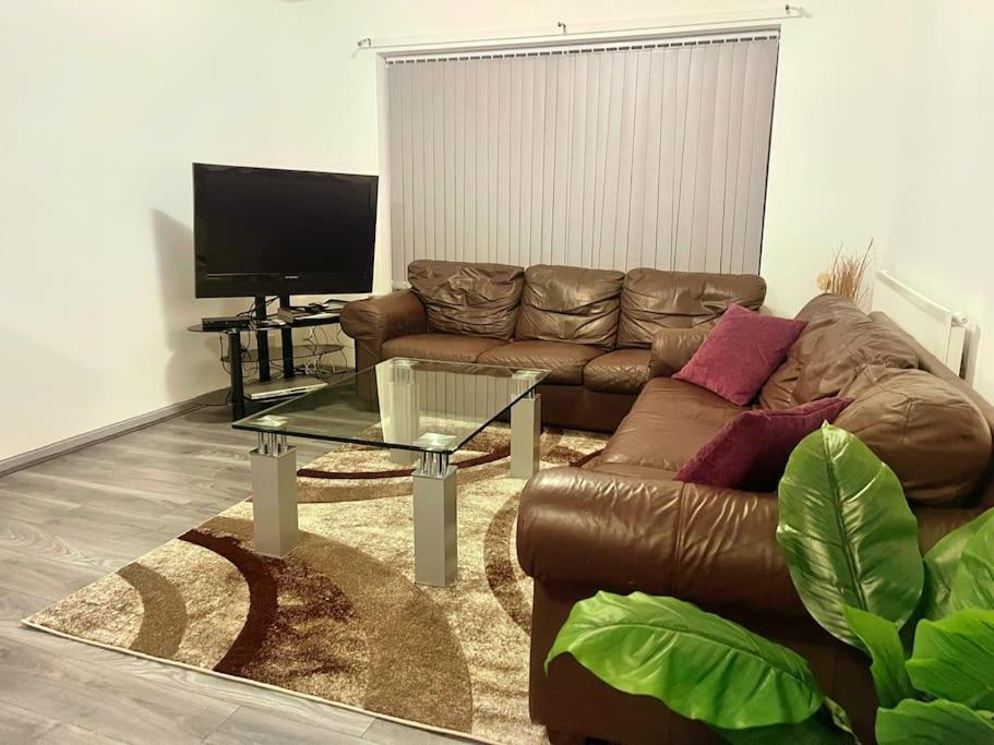 Lovely 3 Bed Ground Floor Apartment Near Qe Hospital Harborne Birmingham New Экстерьер фото