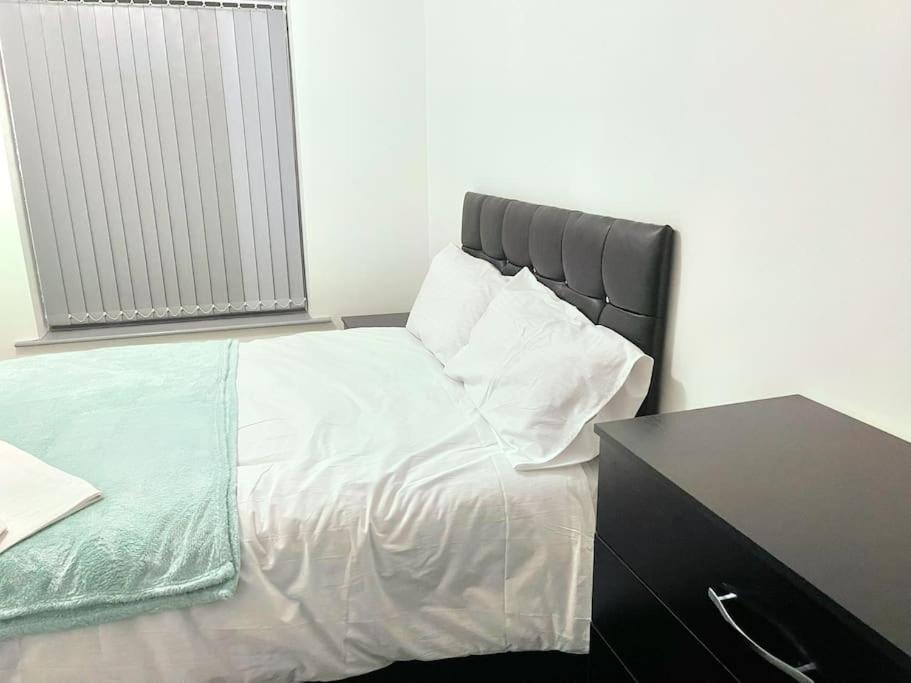 Lovely 3 Bed Ground Floor Apartment Near Qe Hospital Harborne Birmingham New Экстерьер фото