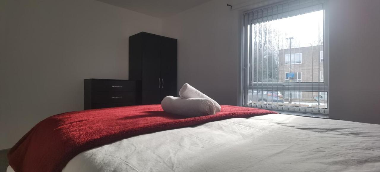 Lovely 3 Bed Apartment Near Qe Hospital Harborne Birmingham New Экстерьер фото